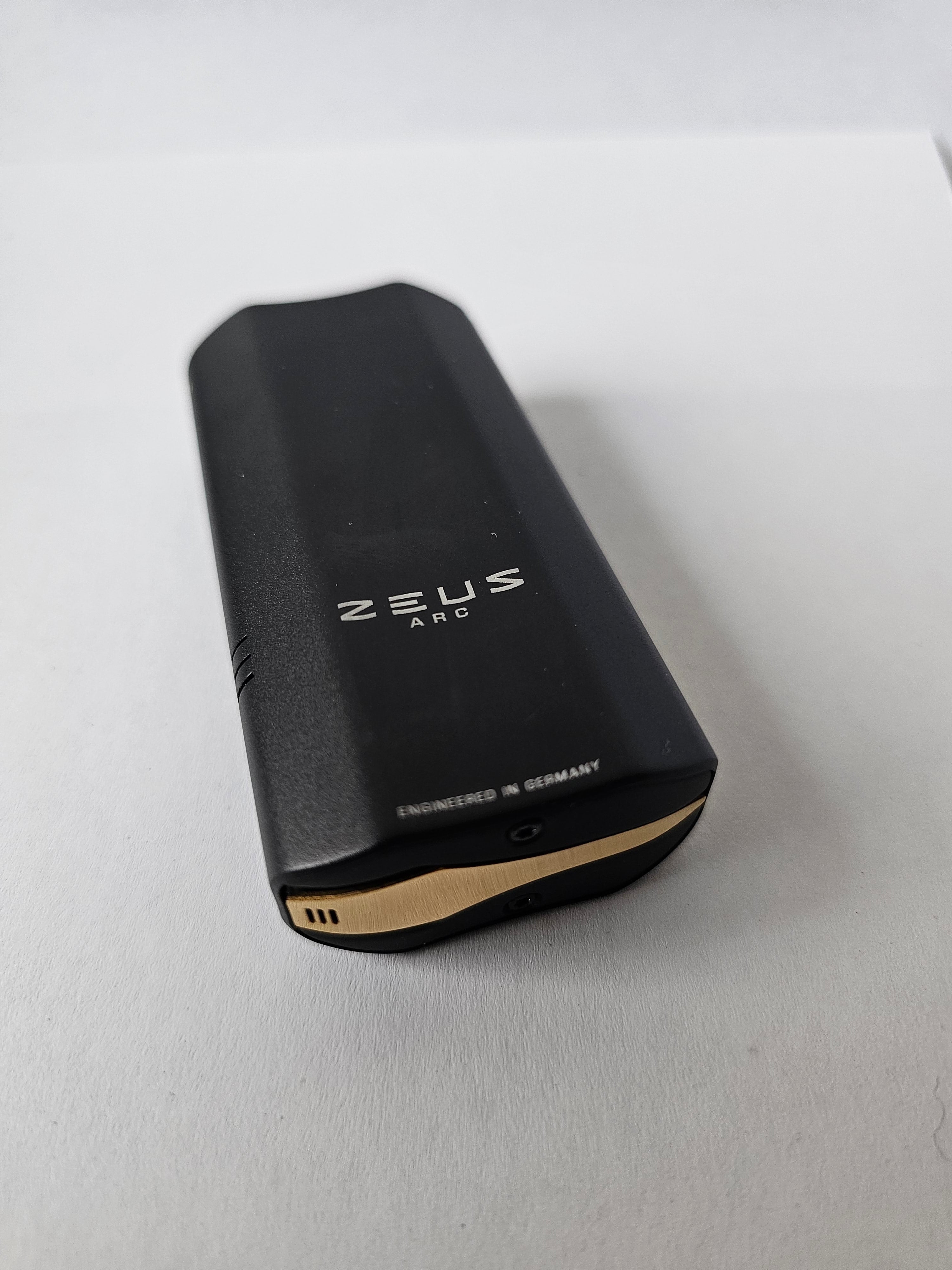 Zeus GTS Refurbished schräg von oben